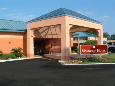 Econo Lodge Brunswick I-95 Exterior photo